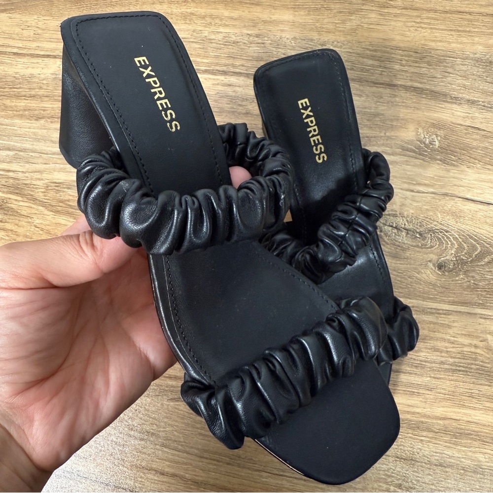 NWT Express Black‎ Women's Ruched Sandals - Picture 4 of 7